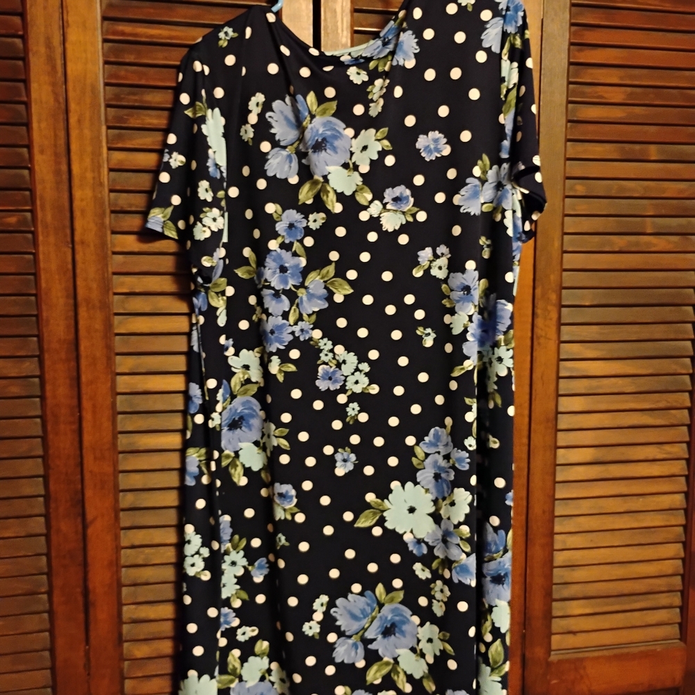 AGB Black and White Sheath Midi Dress